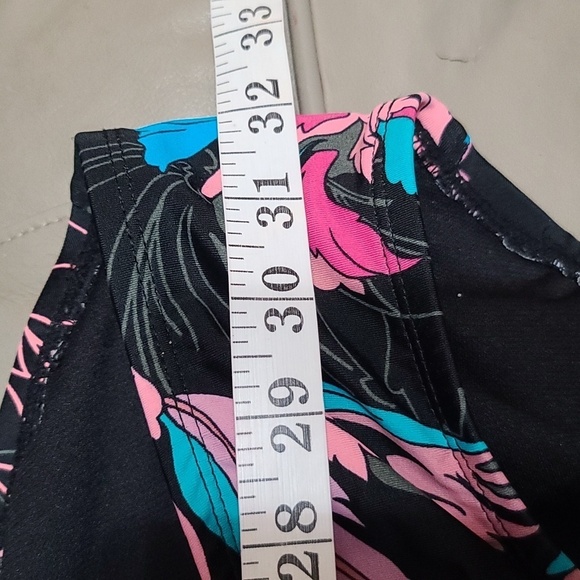 Time And True Womens Swimsuit Halter Bra Colorful Floral Sz XL-16/18 EUC - Picture 8 of 8